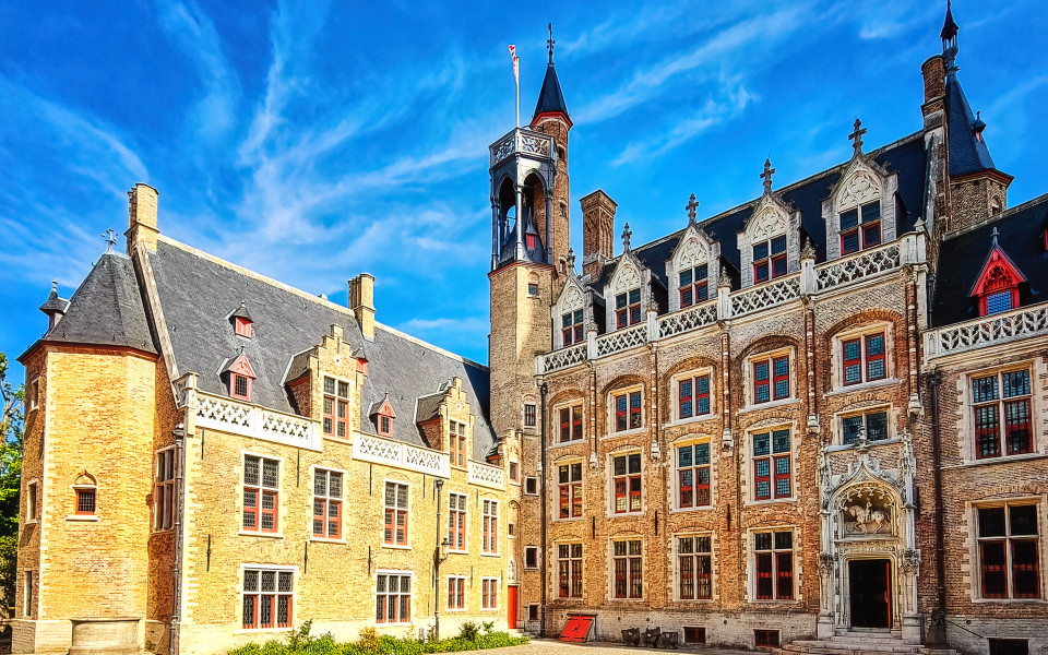 Au&szlig;enansicht des Gruuthusemuseums in Br&uuml;gge, Belgien