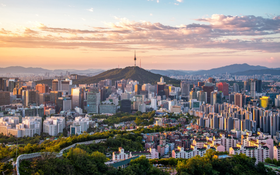Skyline der Innenstadt von Seoul in Südkorea